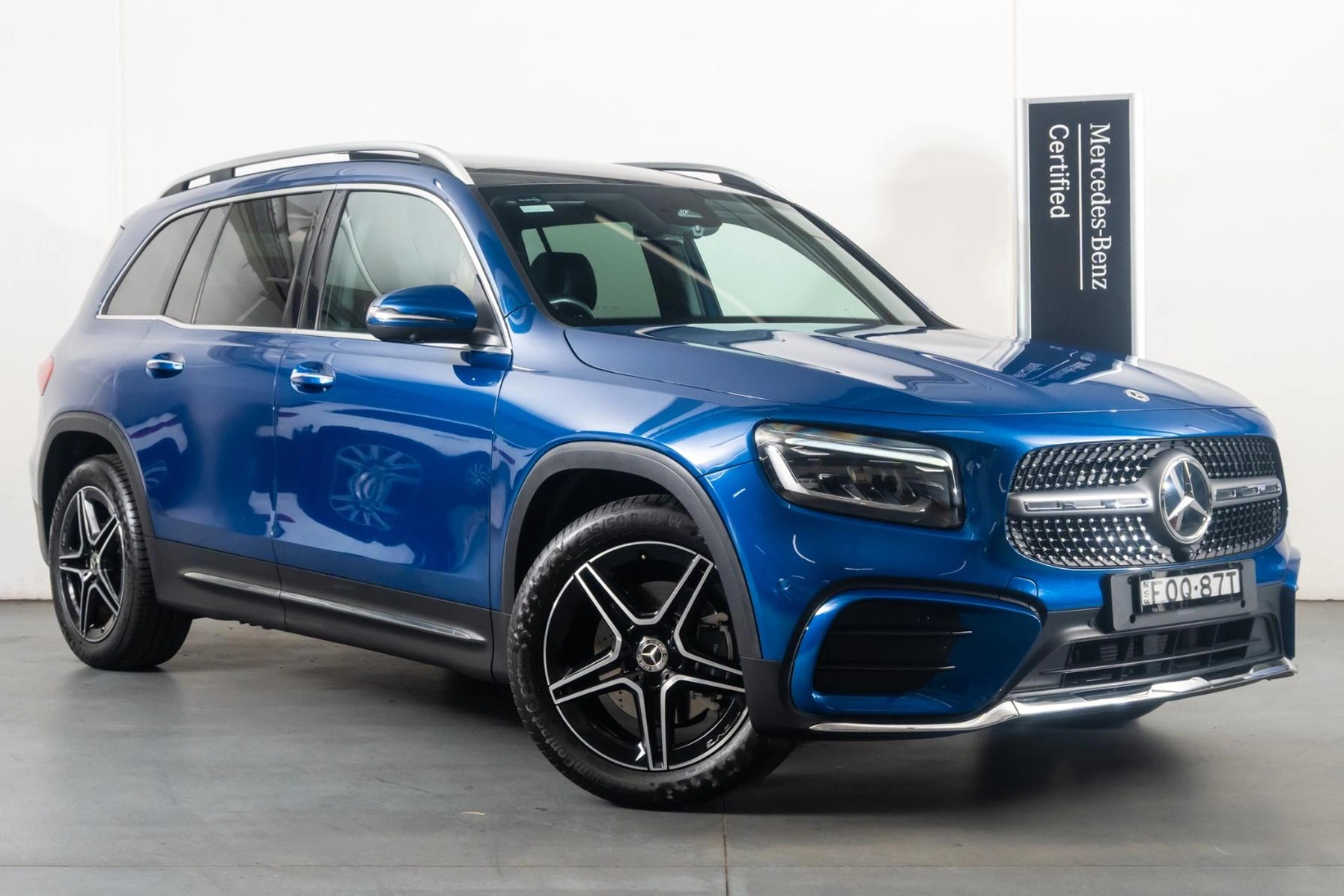 SUV