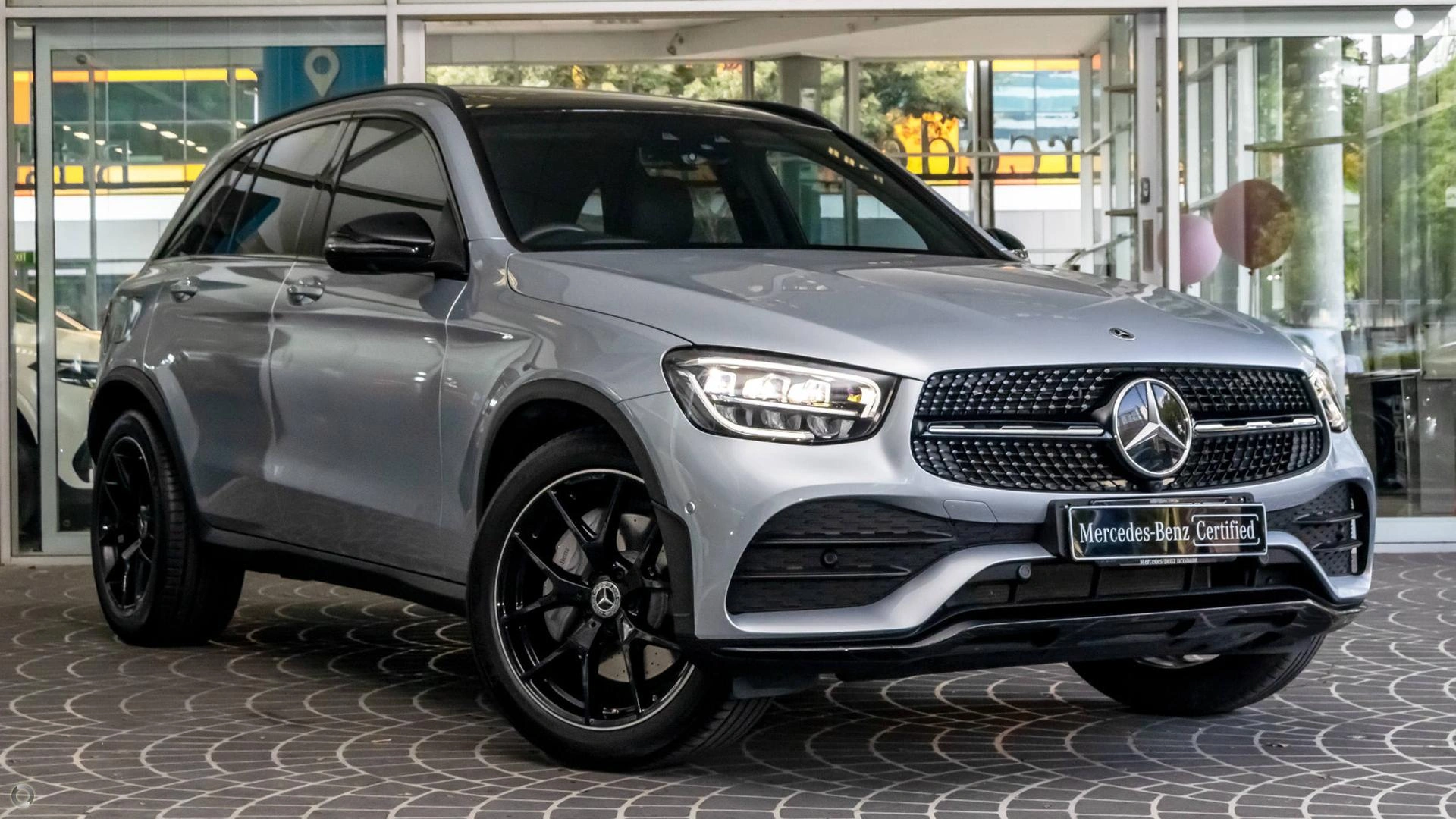 SUV