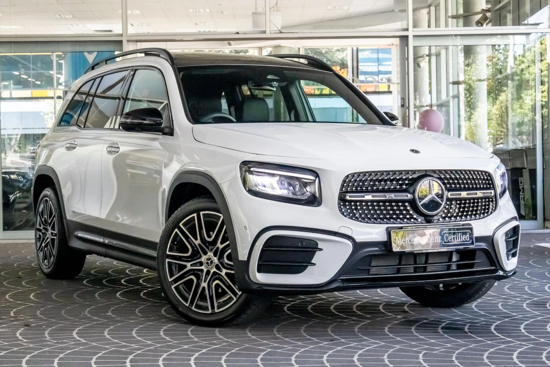 SUV