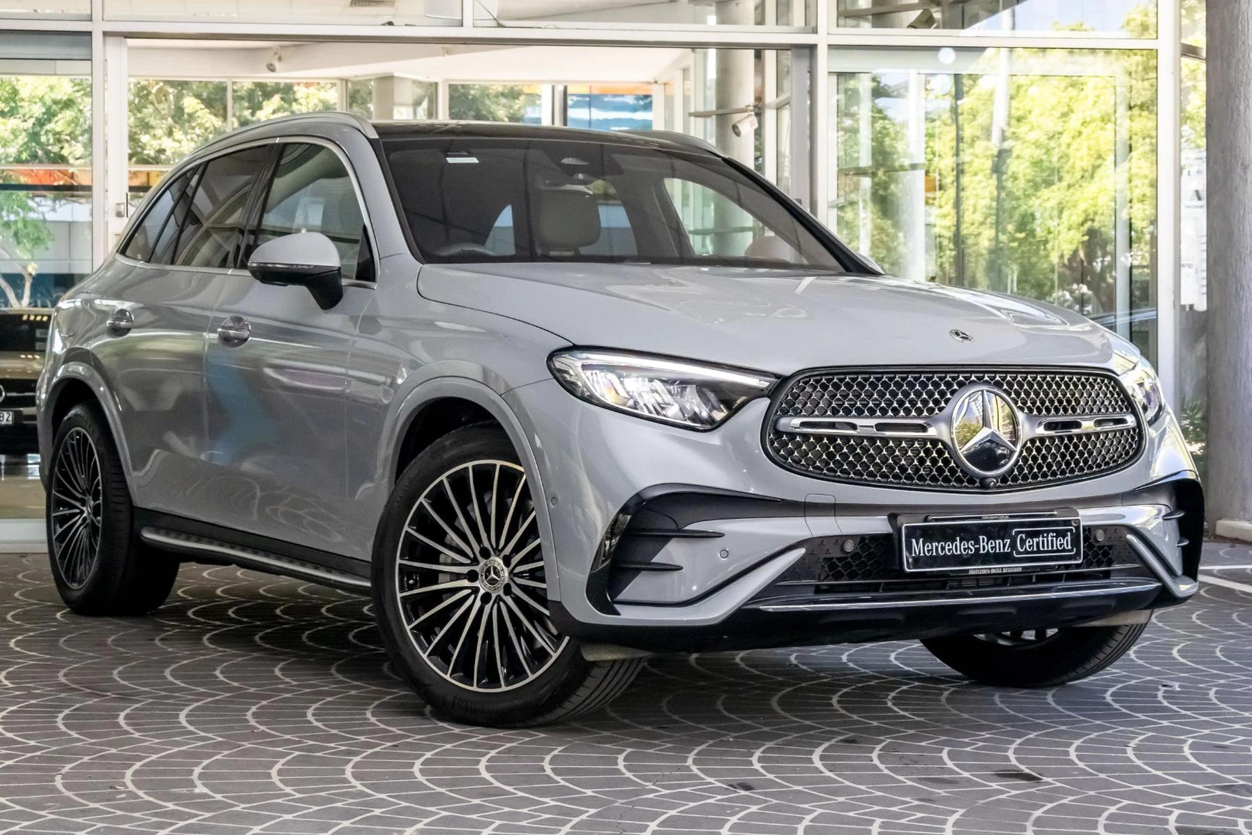 SUV