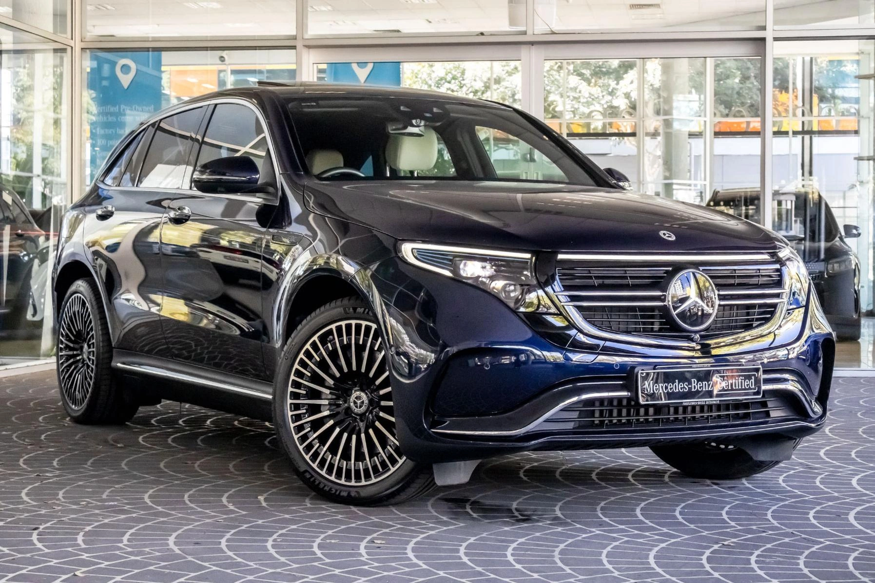 SUV