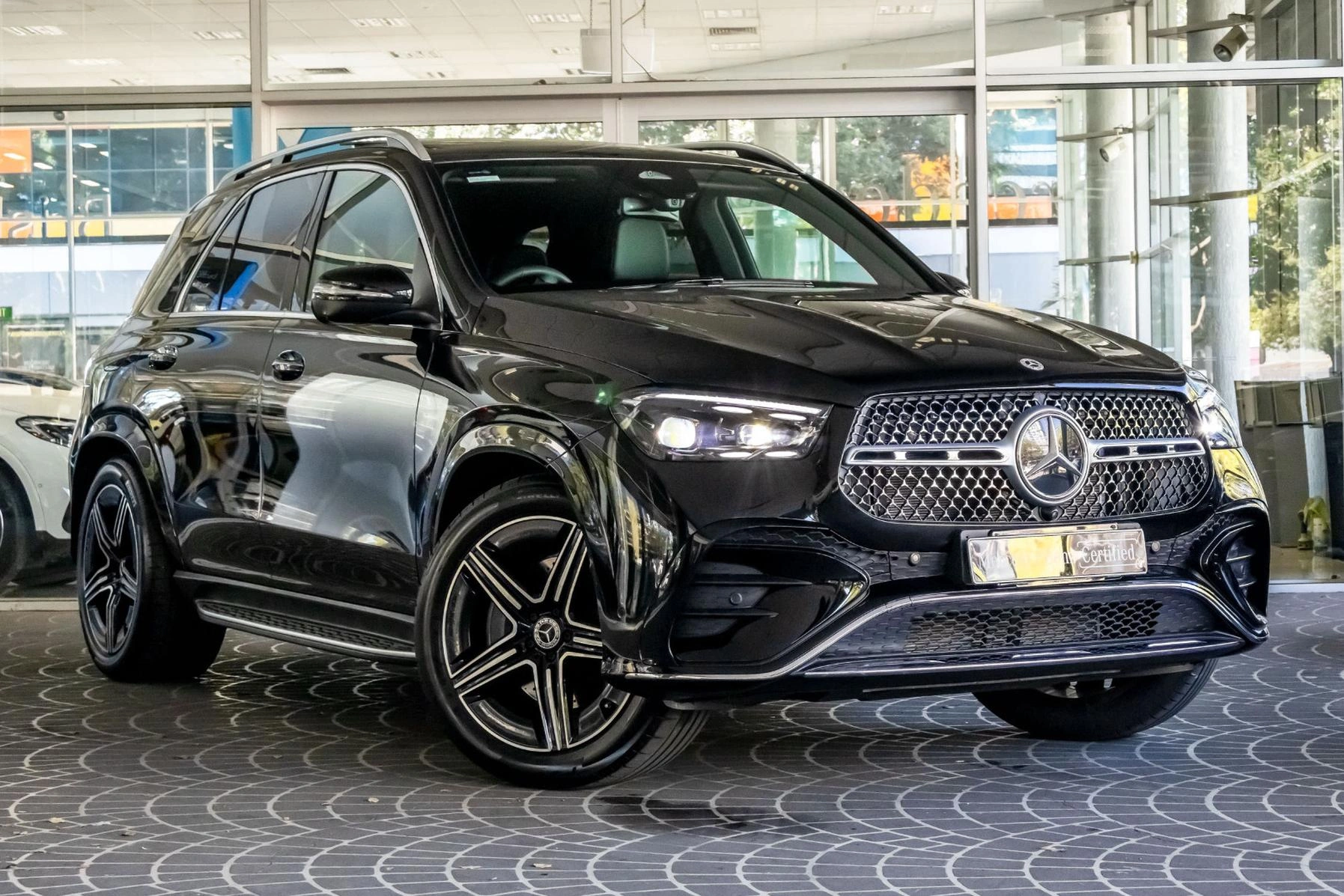 SUV