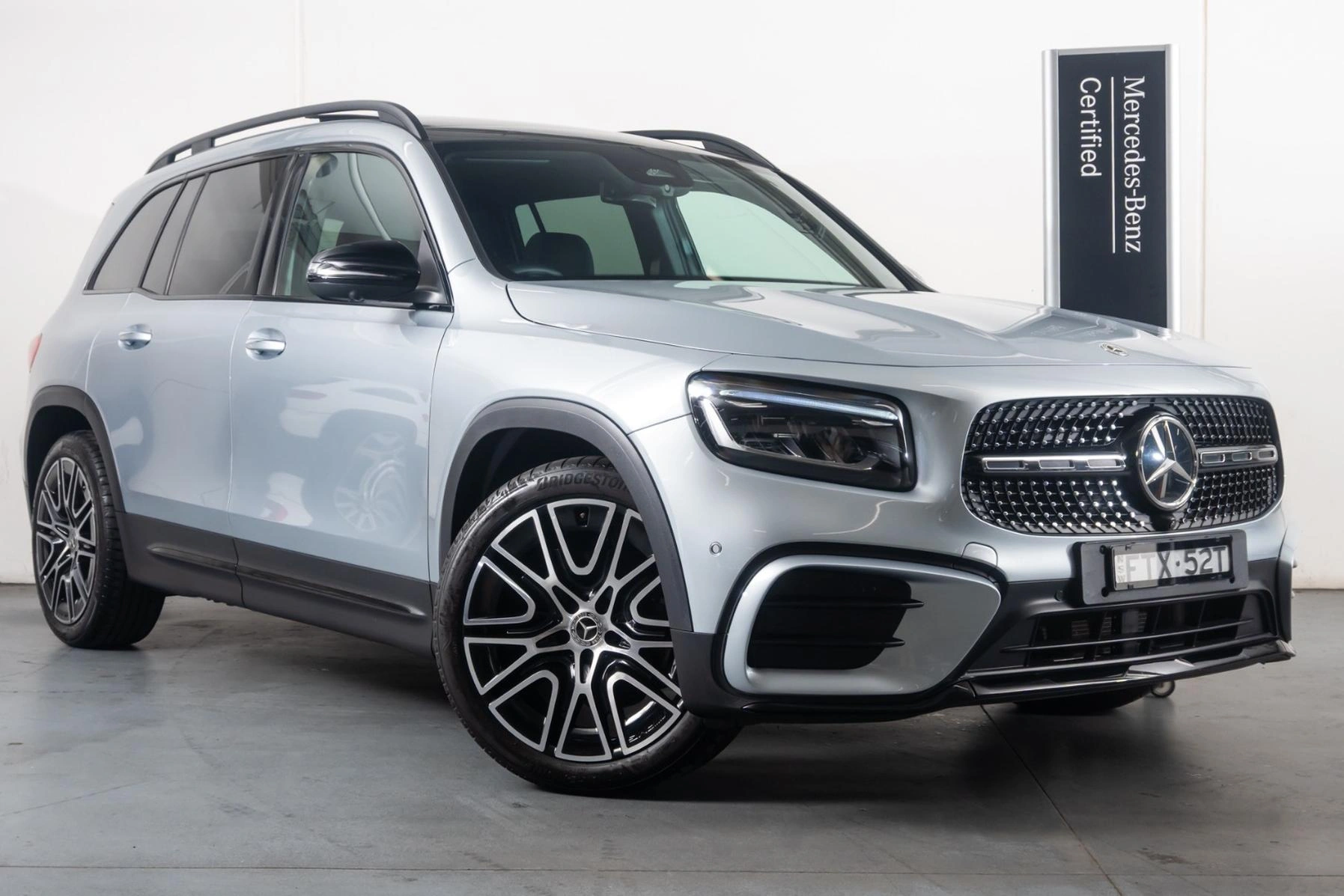 SUV