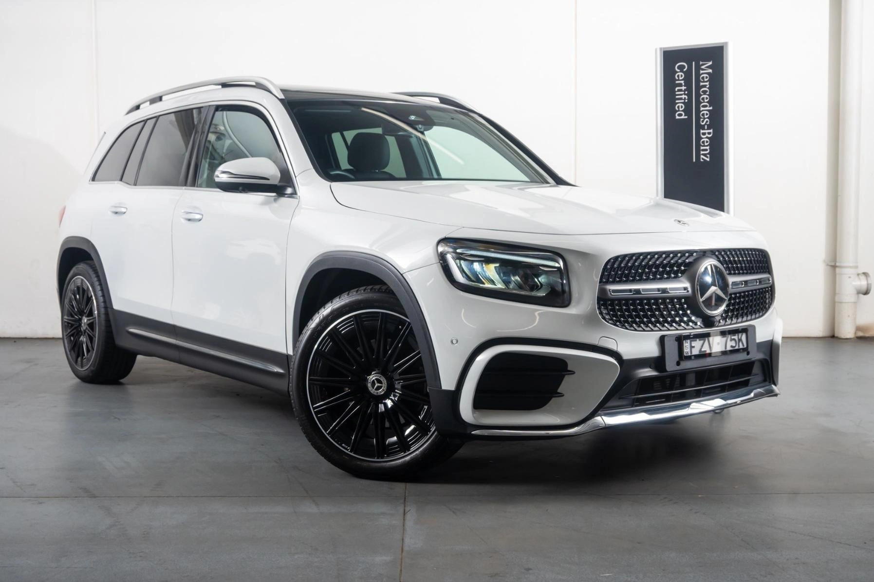 SUV
