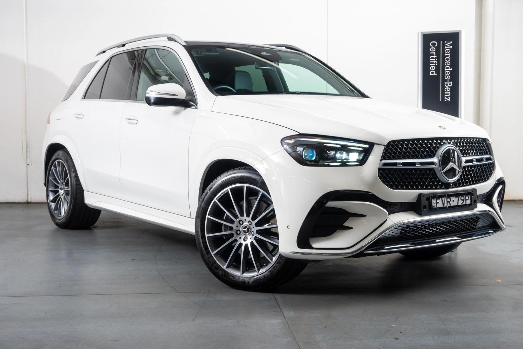 SUV