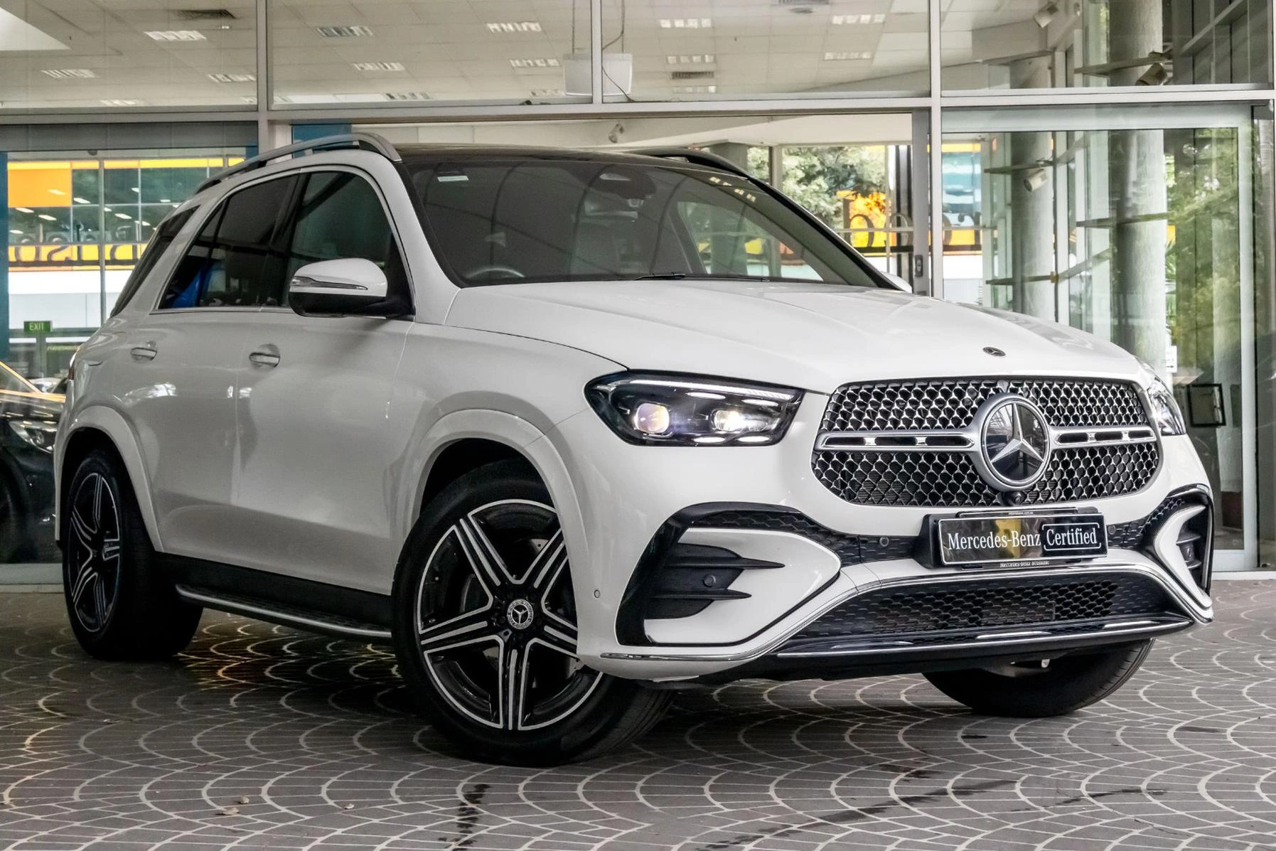 SUV
