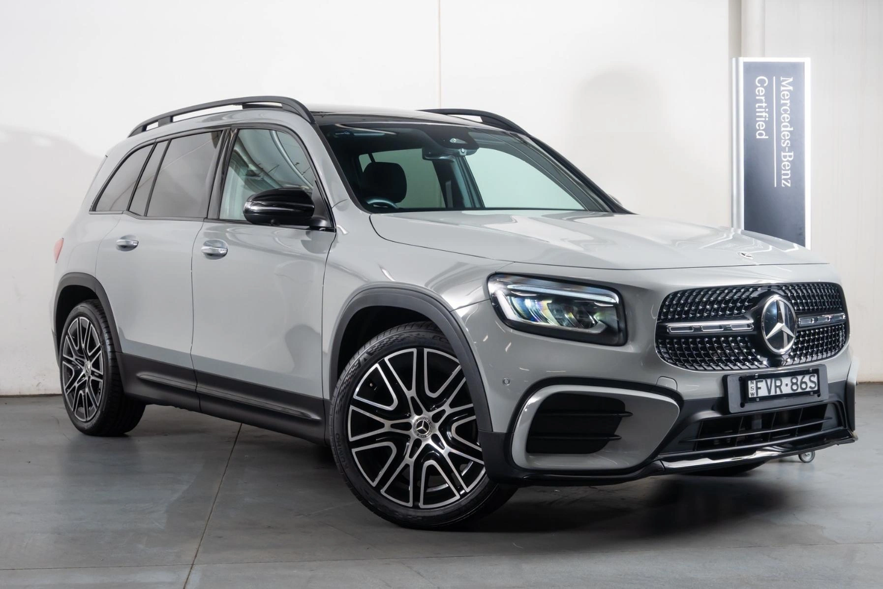 SUV