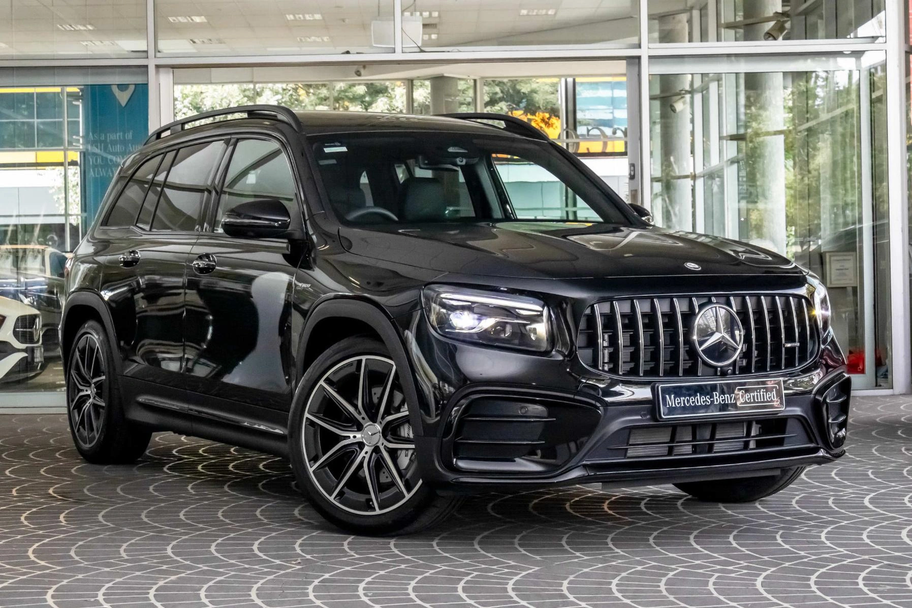 SUV