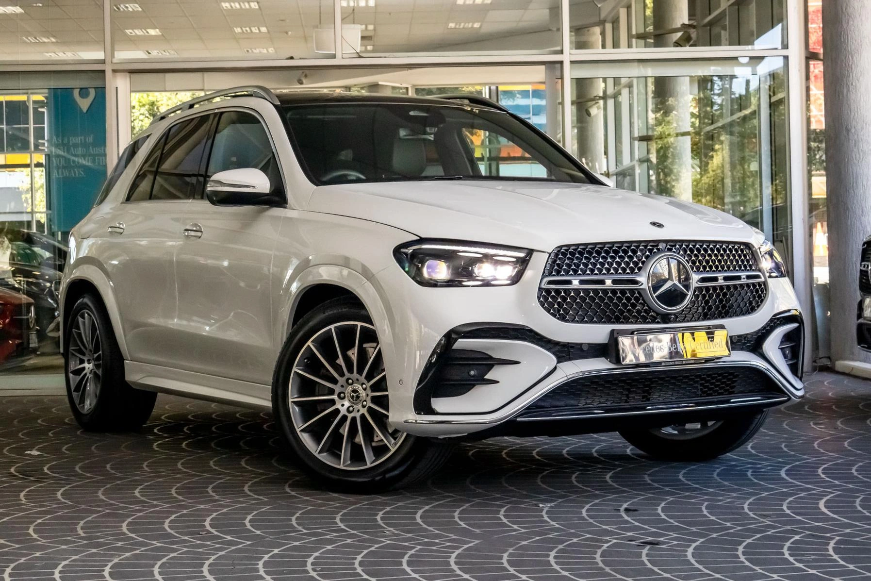 SUV