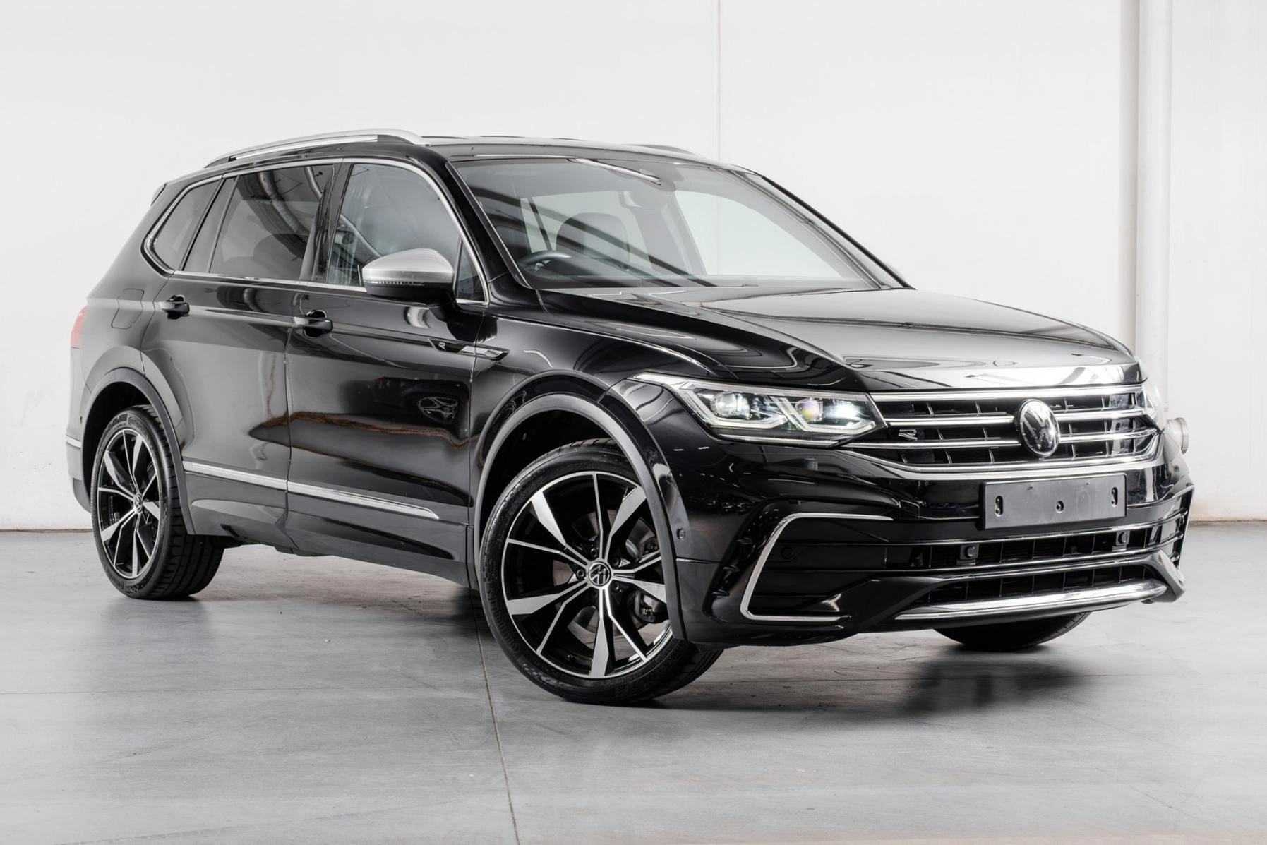 SUV