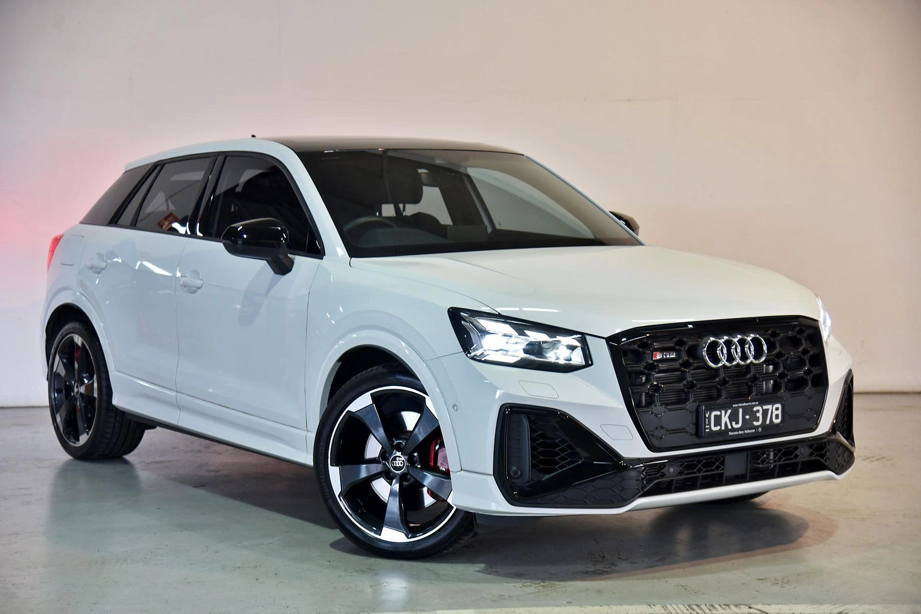 SUV