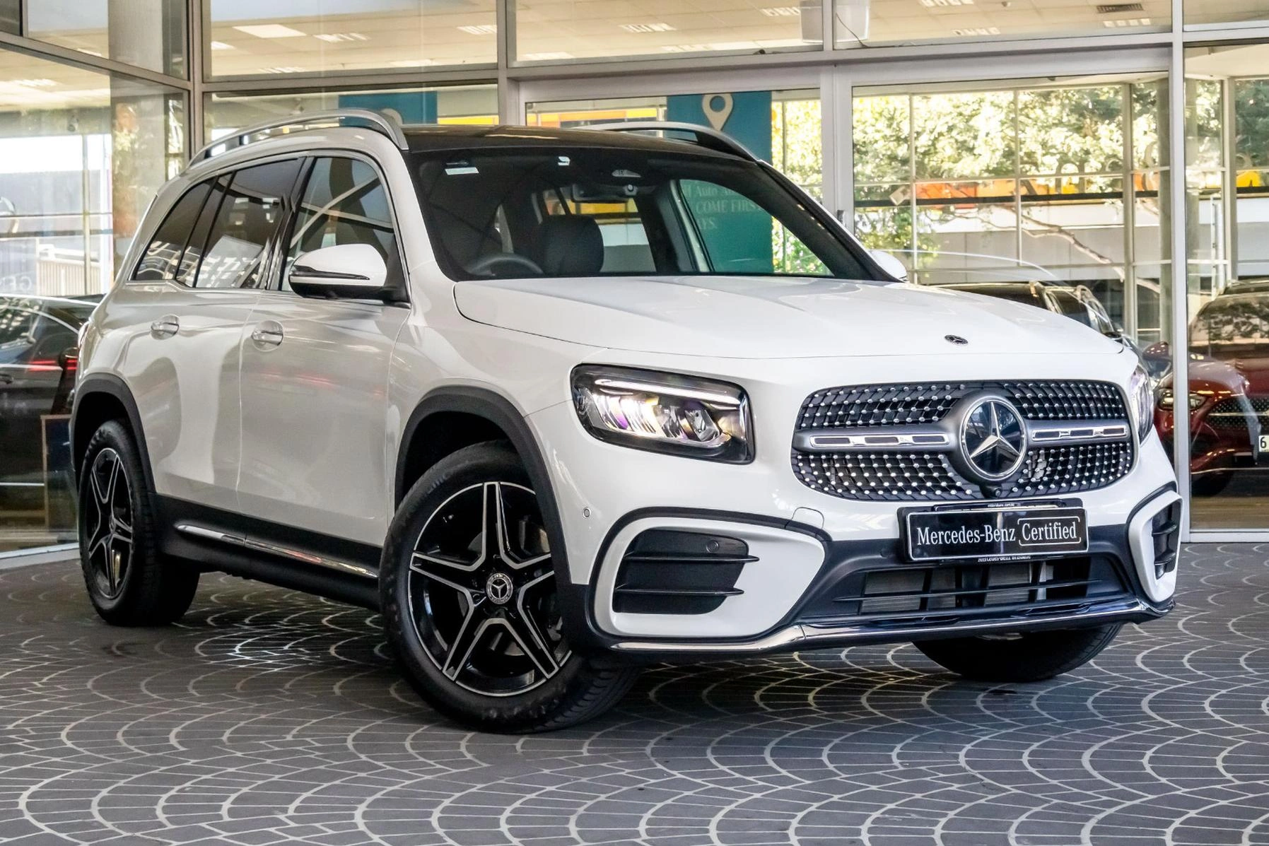 SUV