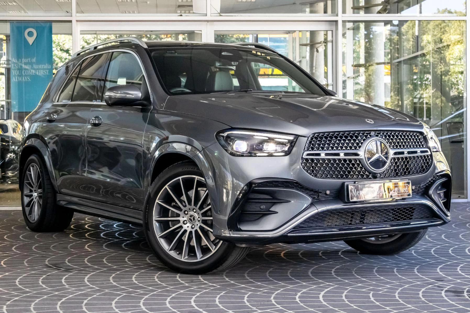 SUV