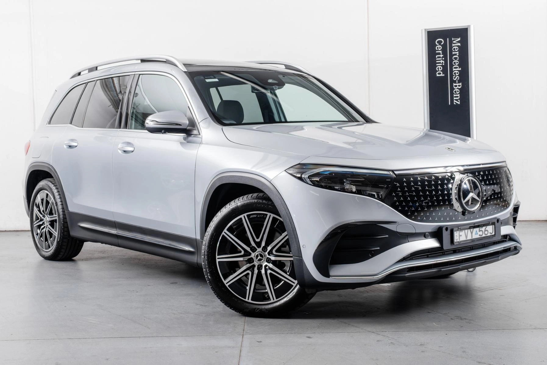 SUV