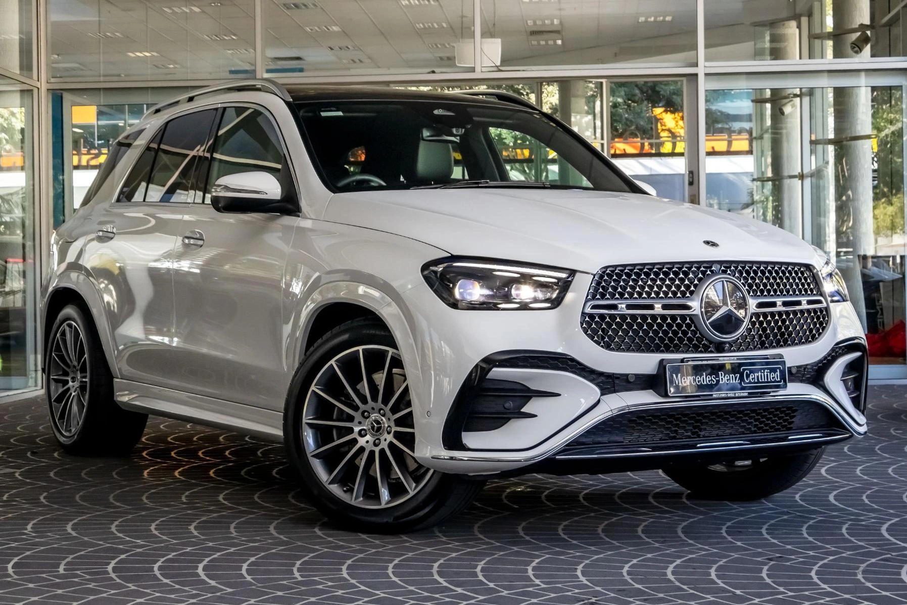 SUV