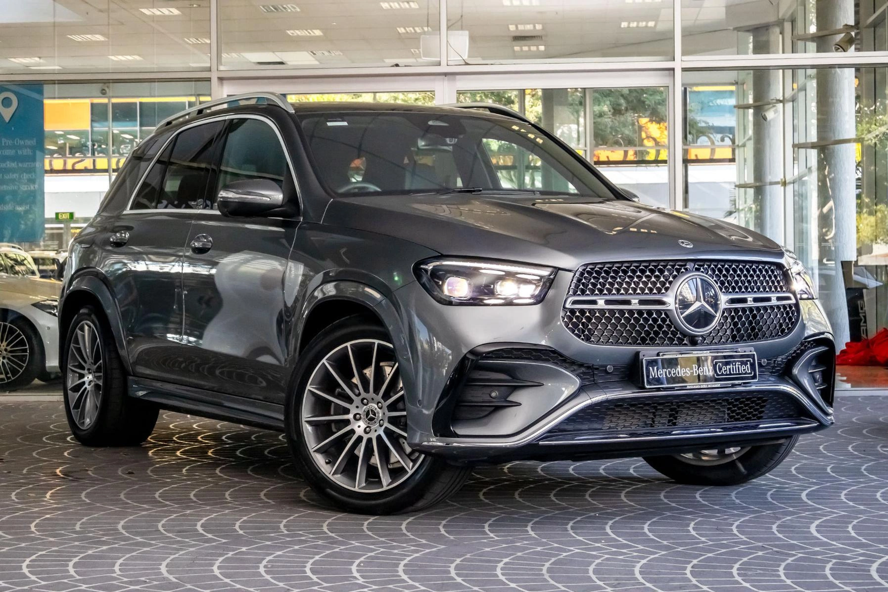 SUV