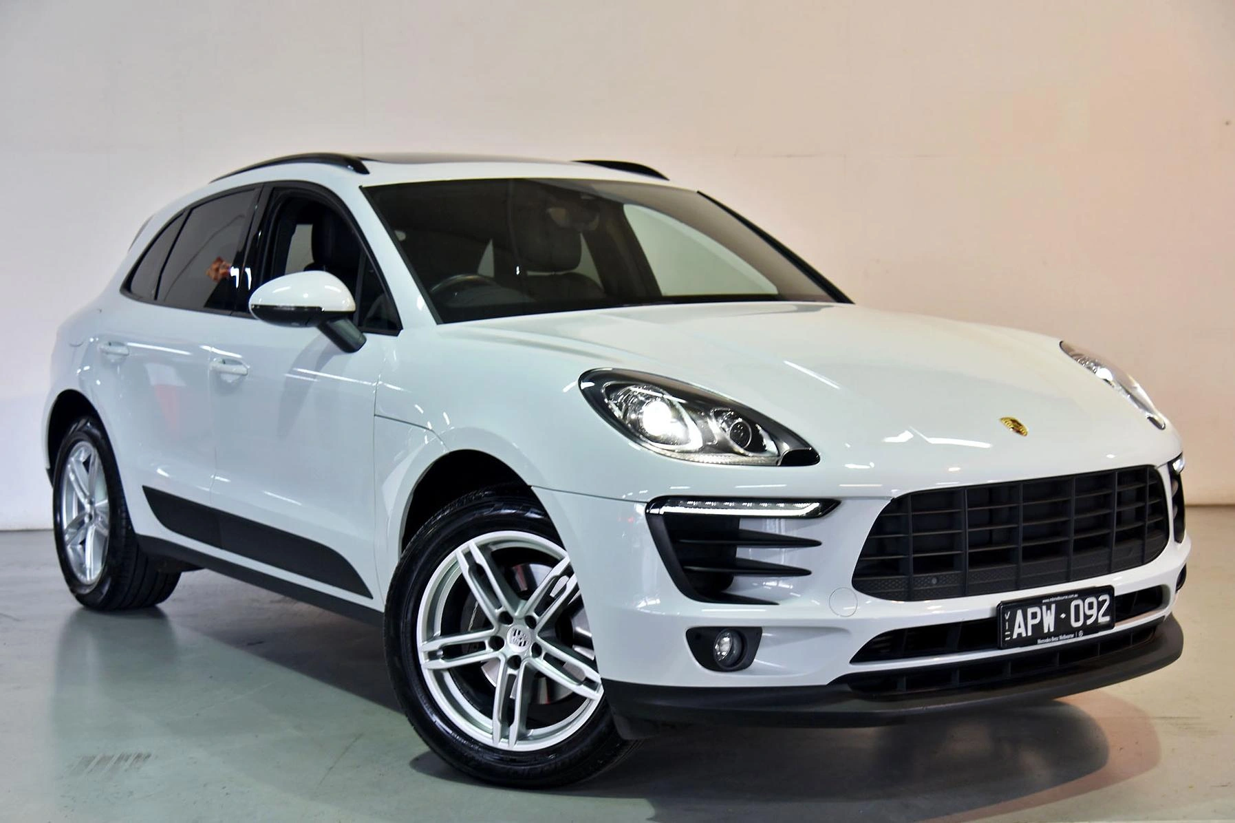 SUV