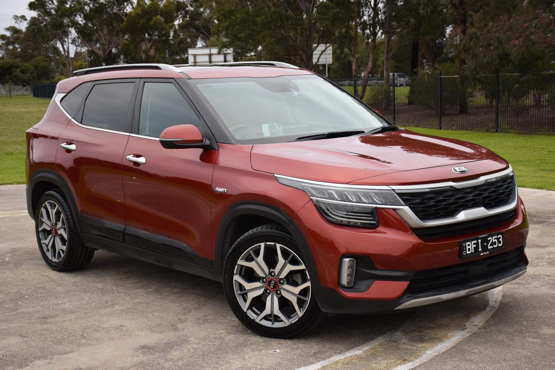 SUV