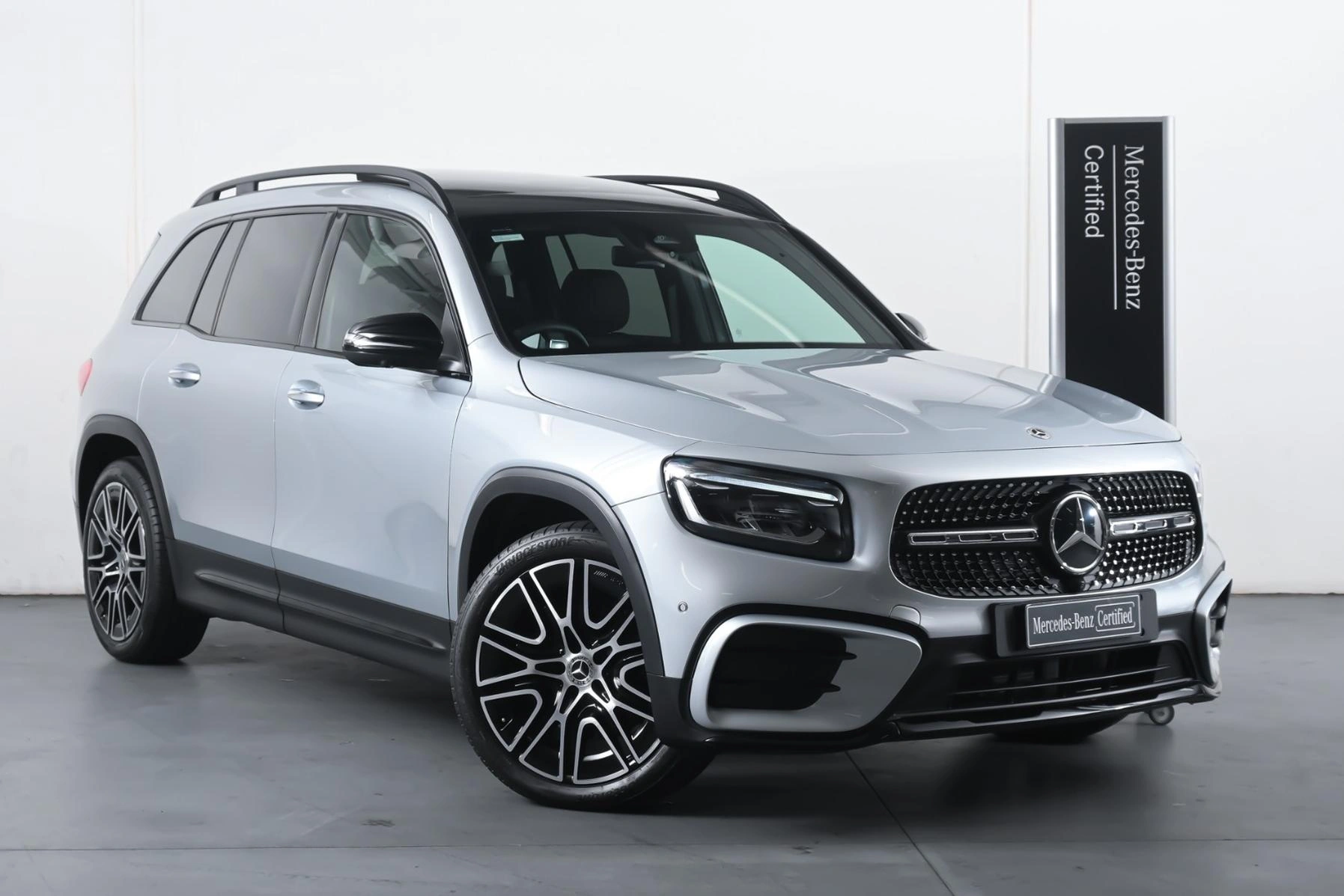 SUV