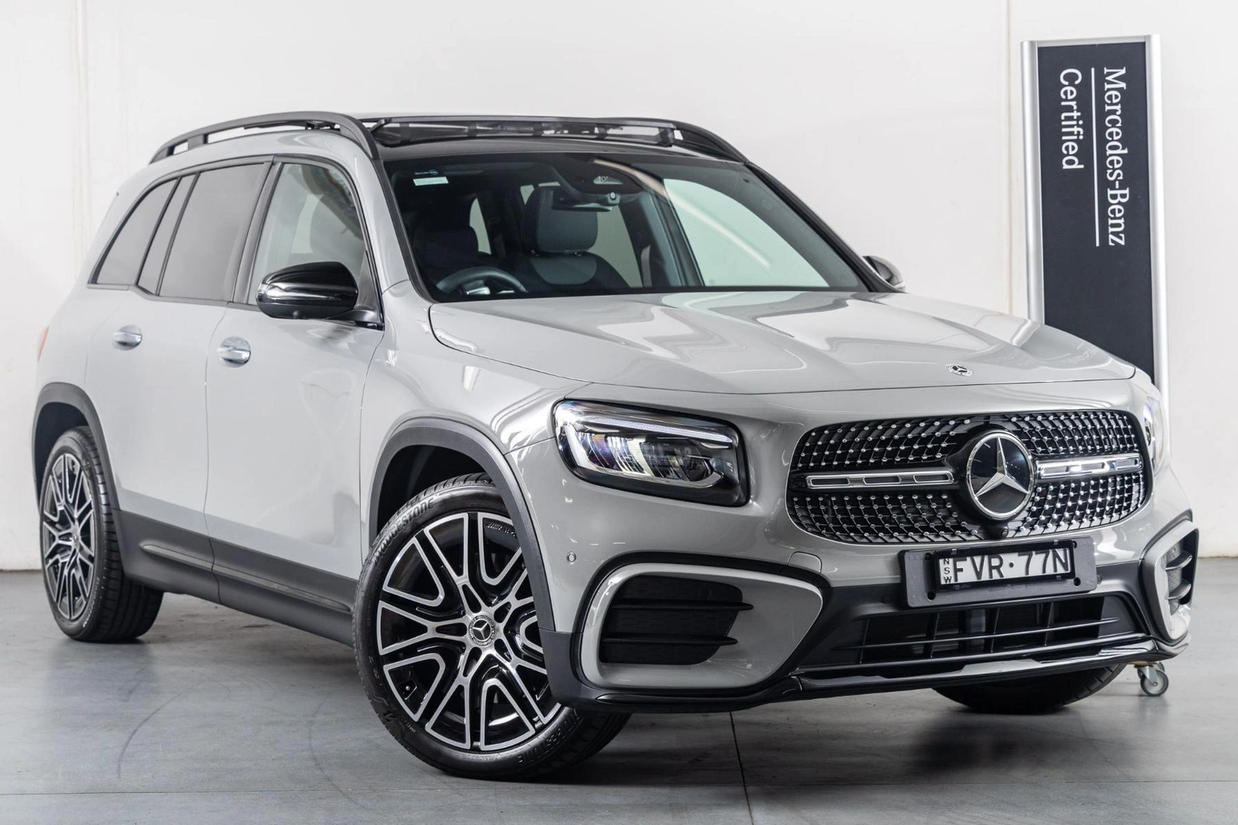 SUV
