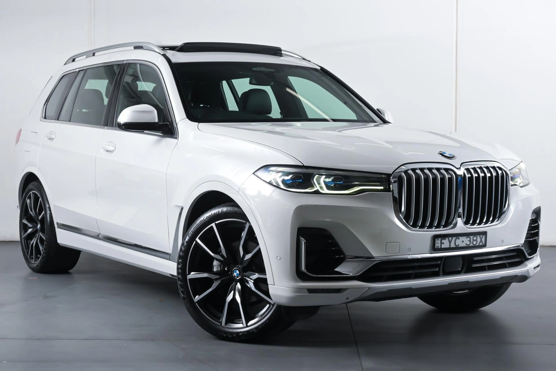 SUV
