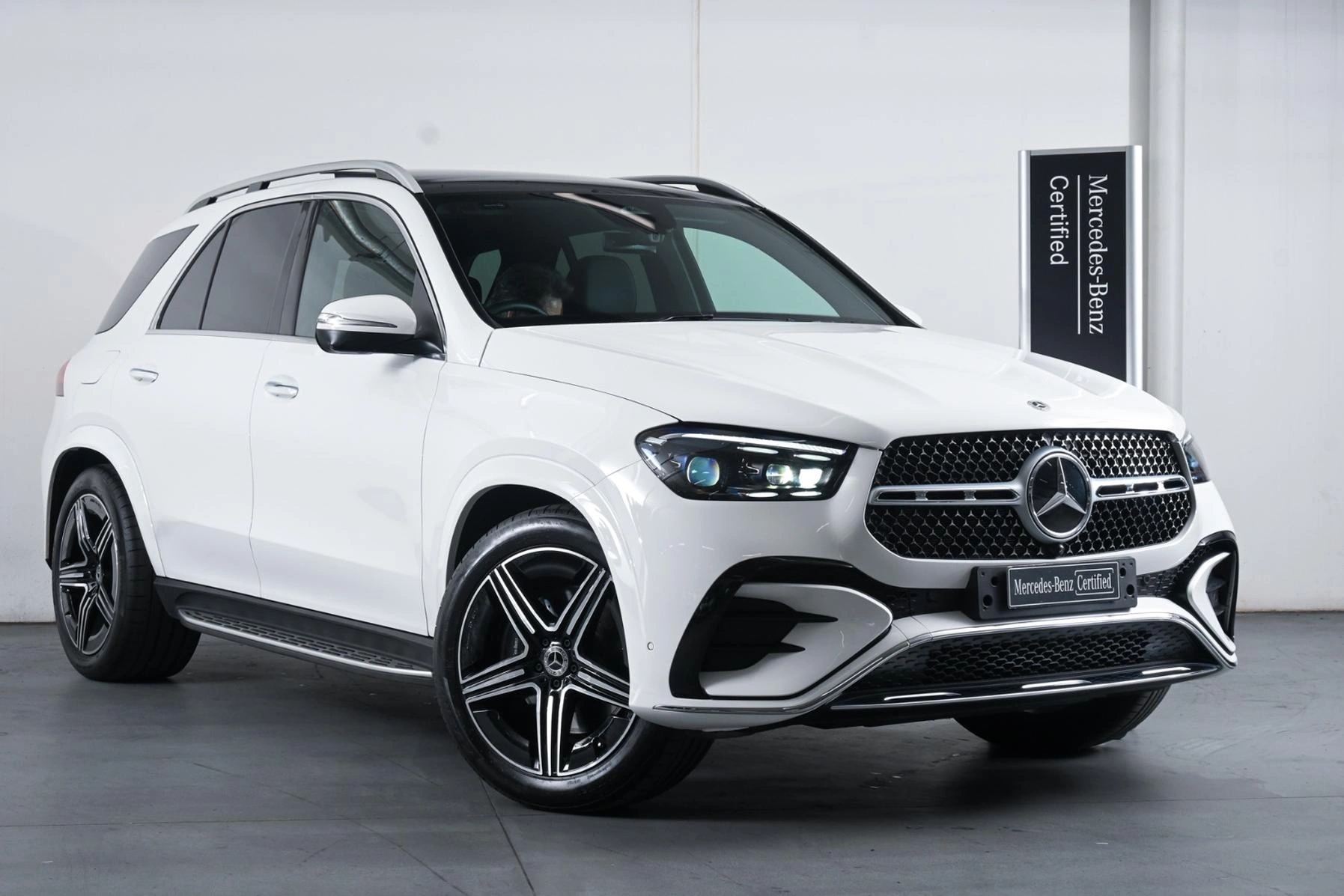 SUV