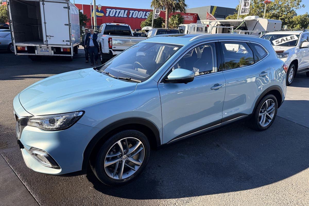 Photo 5