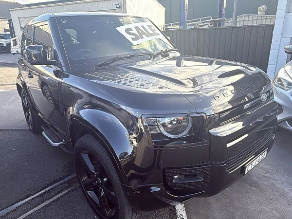 2022 Land Rover Defender 90 P525 V8 4WD Automatic