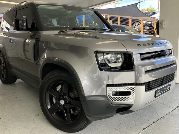 2023 Land Rover Defender 90 P400 SE AWD Automatic