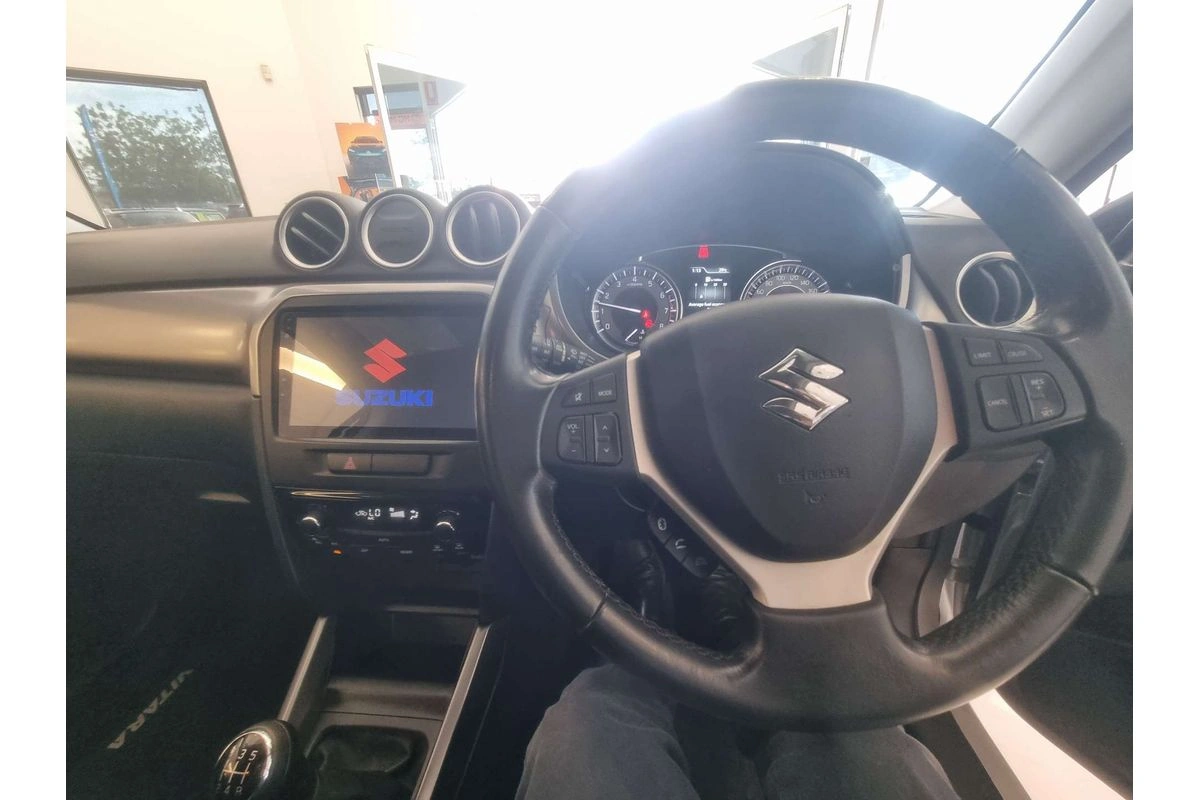 Photo 14