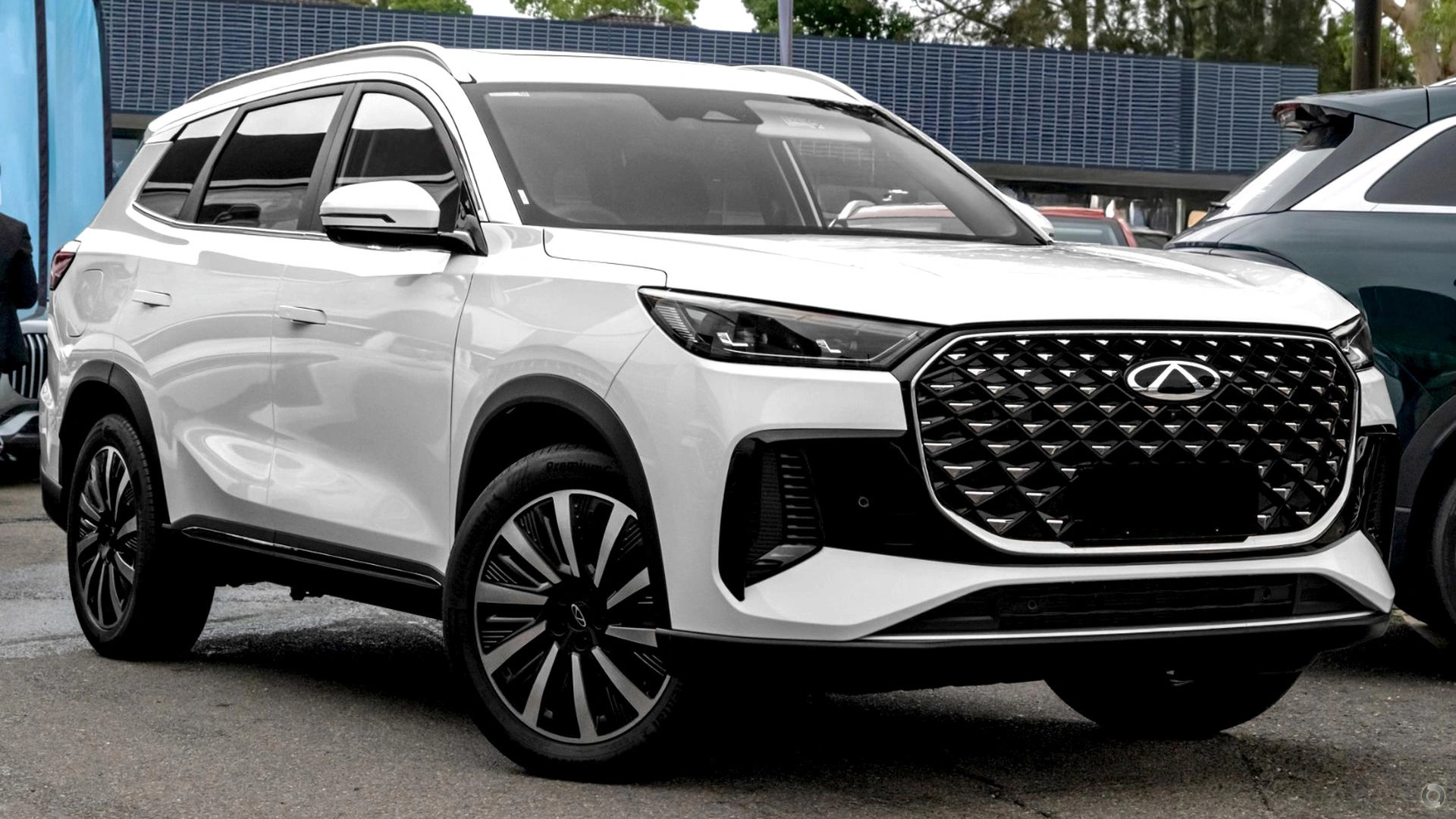 SUV