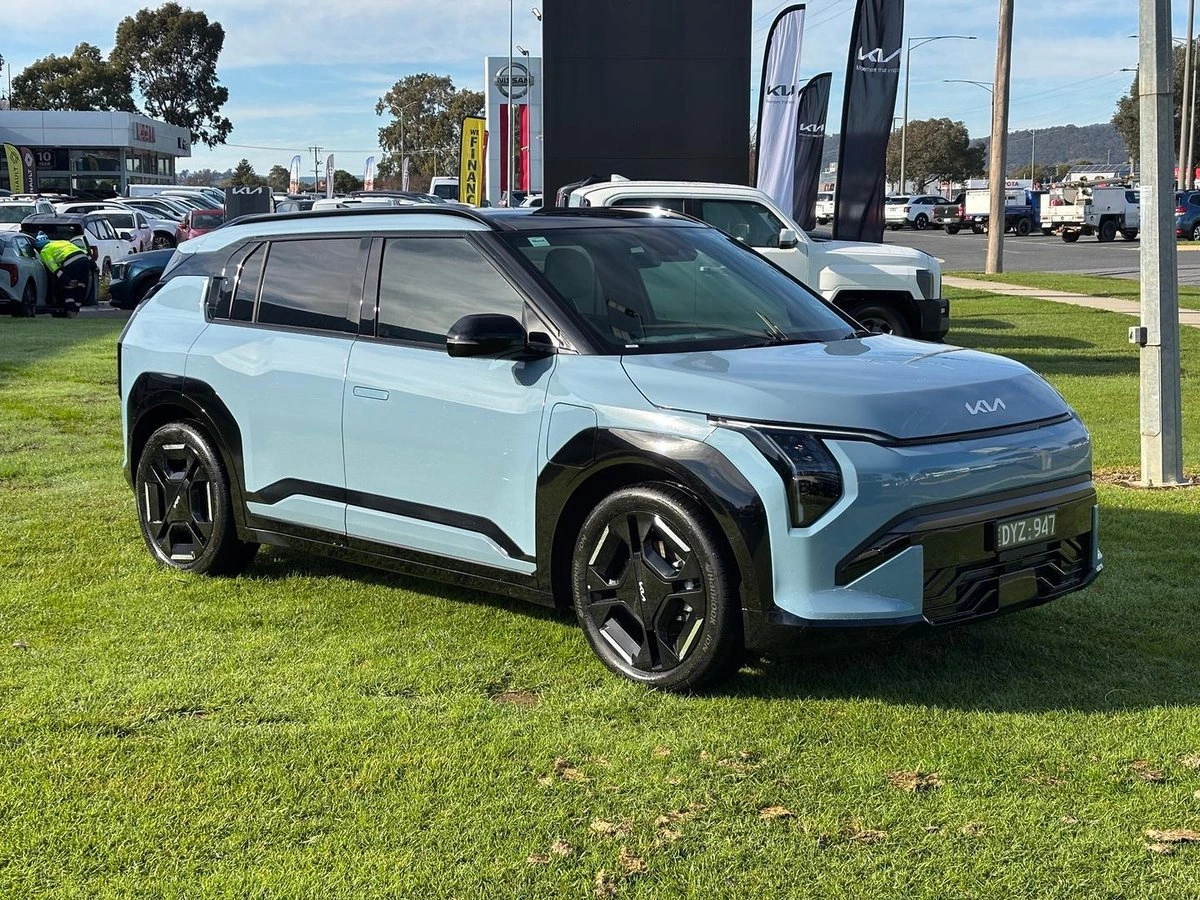 SUV