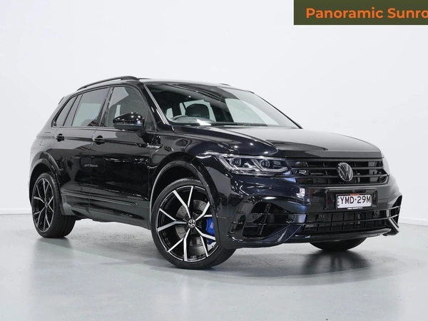 2023 Volkswagen Tiguan R AWD Panoramic Sunroof Heated Seats